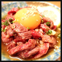 焼肉家 KAZU 神楽坂 - ローストビーフ（ユッケ風） 1,000円