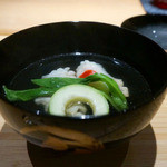 一献 - 鱧のお椀(2015/8月撮影)