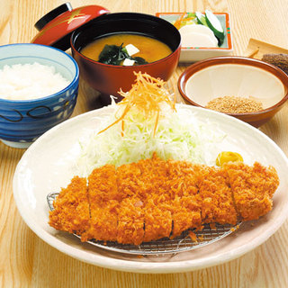 Recover from fatigue with Pork Cutlet!