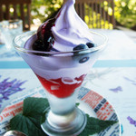 喫茶 ラ テール - ラベンダーのミニパフェ