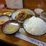 とん楽 - 生姜焼き定食