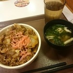 すき家 - すき家 牛丼、味噌汁