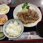 福太郎 - 生姜焼き定食(750円)