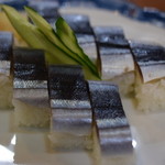 魚健 - さんま姿寿司
