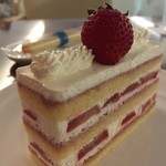 ブルー・ブリック・ラウンジ - デザートにはサービスで、看板商品であるシガールをサービスしてくれる。