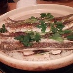 魚輝 - 松茸とカマスの土鍋ご飯