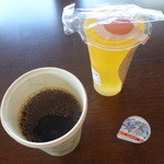 多奈加亭 - ブレンドコーヒー、オレンジゼリー