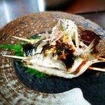 芦屋炭火キッチン MACHIYA - 淡路産真イワシの串焼き