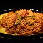 琉球王国 - 沖縄そばを使った鉄板ナポリタン