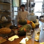 イルベッカフィーコ - イケメンのシェフの補助の方