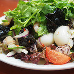 ソンポーン - ヤム ルアンミット