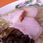 草木ヶ原 - チャーシューは塩味が効いて美味いよ。