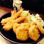 活魚料理いしかわ - エビフライと野菜のフライ