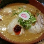 頑々坊子 - 王道のストレート細麺よりは太い。しかし汁に絡むちぢれ麺好きな為に残してしまった。汁はこってり美味いです！麺が選べたら必ずまた行きたい☆