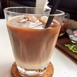 サウンドビレッジカフェ - 豆乳deカフェラテ ¥420(フード注文で¥50引)