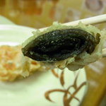 斎賀製麺所 - こんぶ天断面