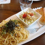 プリマカフェ - パスタランチＡ（700円）＋ドリンクとデザート付き