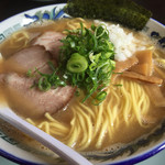 拉麺豚風亭 - 魚とんこつラーメン