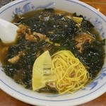石狩亭 - ここは地元・大船最強中華屋！故に大船最強ワカメ(鎌倉産)ラーメン❤"タケノコの里"派としてはタケノコも嬉しい～( ≧∀≦)ノ