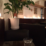 Brasserie Cafe Huit - 店内の雰囲気