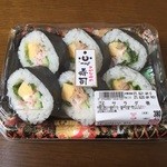 寿しの一心 - 料理写真:サラダ巻き、380円です。