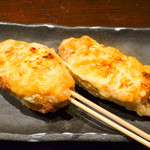 腹八分目 - 「自家製！つくねチーズ」結構ジャンボですよ♪280円