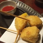 本家 しゃもじ屋 - カマンベールチーズの串揚げ❤️
      さいこー✨