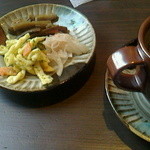 Utsuwa Kafe Ammonaito - セルフの前菜とドリンク