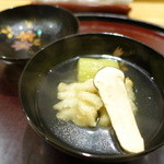 日本料理 太月 - コチのオランダ揚げ、ブータンの松茸