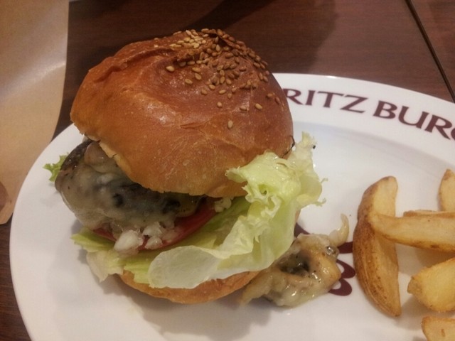閉店 The Ritz Burger 所沢 ハンバーガー 食べログ