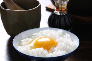 saketosakananaya - 大人気、炊きたて玉子御飯。