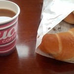 パン・メゾン 松前店 - 焼き立てをその場でいただけます（コーヒー無料）