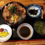 Hamasaki Sengyo Hamankura - 海鮮丼