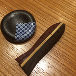 かま田 - 人によって箸置きが違います