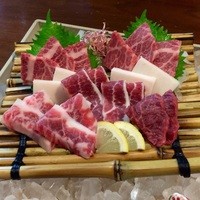 馬桜 下通り店 - 特選馬刺し