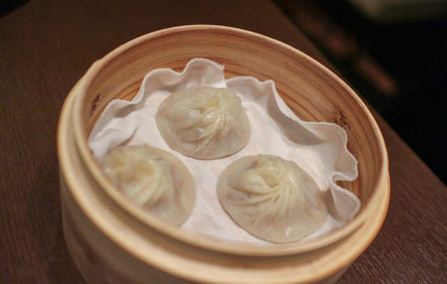 Shanghai Tanpao Shokan Ionmoru Nagoyadomu Maeten