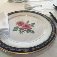 中国料理 皇家龍鳳 - お皿が綺麗。