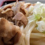 麺処 天めん - 肉は豚肉で、吉田では・・・