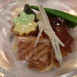 ブラッスリー 吟醸 - かすべ煮凝り、下には茄子