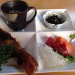 幸福定食 お楽しみ三品＋汁