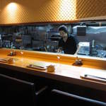 Sumibi Yakitori To Shizen Hawain No Omise Garro - 