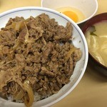 牛丼専門サンボ - 牛丼専門サンボ(牛丼並、みそ汁、玉子)