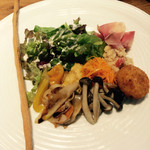 ルミーノ - 前菜盛り合わせ プチサイズのライスコロッケが美味