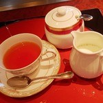 鉄板焼 甚 - 紅茶…570円