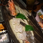 鯛めし槇 - 【北条産 天然大車海老】活きていたのでしっぽがピクピク動いていました