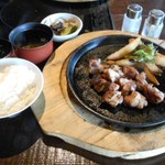 そば繁 - 地鶏炭焼き膳　熊野地鶏炭焼き＆ごはん＆香の物