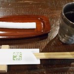 そば繁 - 春夏のお出迎え（冷たいほうじ茶）