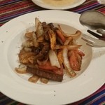 南米ペルー料理 Misky - ペルー風牛肉炒め「ロモ・サルタド (998円)」