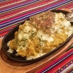 「タクロクロ・コン・ペスカド・アル・ピスコ・ア・ドス・ケソス (1290円)」