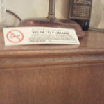 ラ・ヴィータ - このお店は、どうやら全席禁煙みたいですよー。